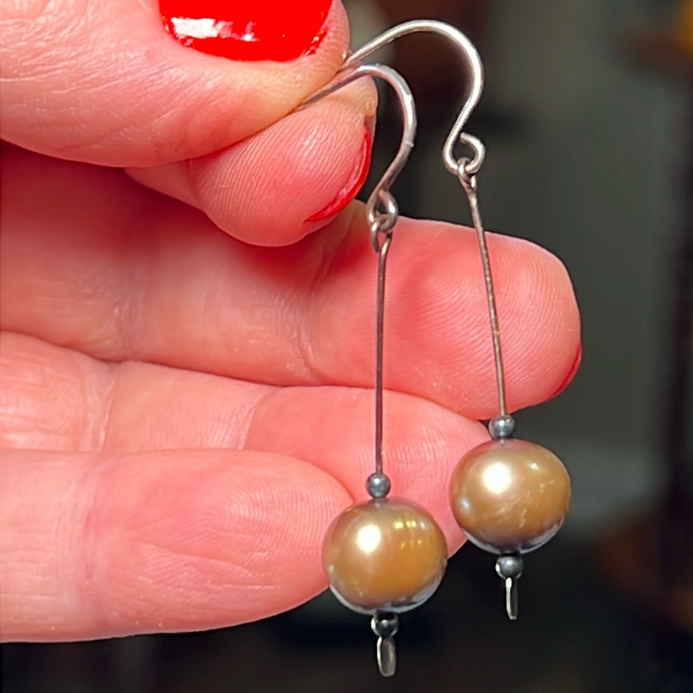 Vintage minimalist sterling silver genuine pearl dangle earrings